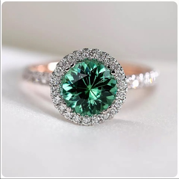 NEW 925 Sterling Silver Round Emerald Halo Ring - Picture 2 of 6